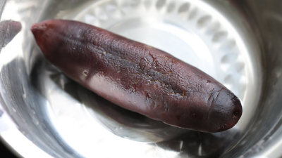 海参脱皮用什么好？国内养殖的茄参可以脱皮吗？